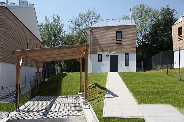 1130 Dermotagasse 8-40 Eingang